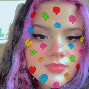 Meet your Posher, Eva